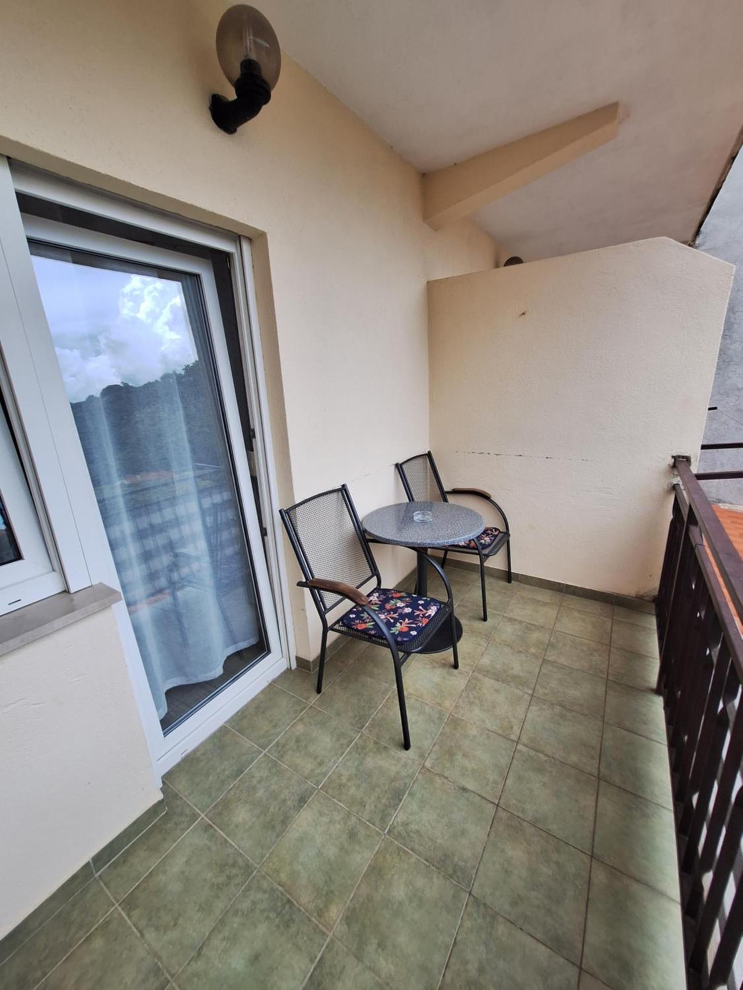 Apartmani Lisicina Omis Exterior photo