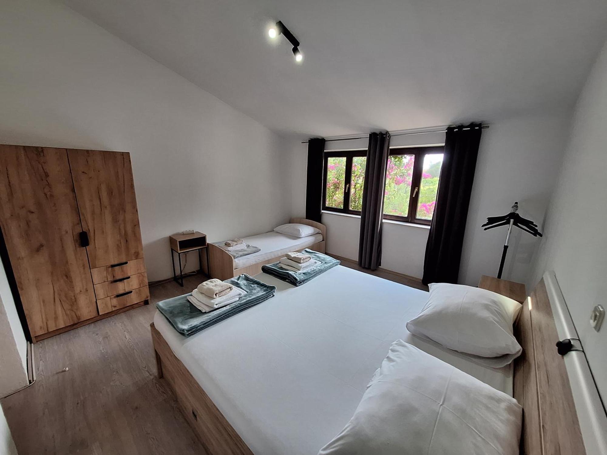 Apartmani Lisicina Omis Exterior photo